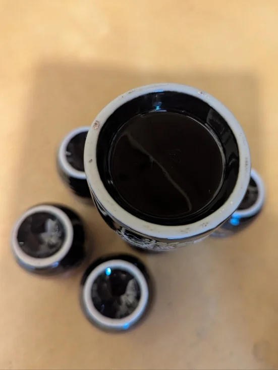 Japanese Peacock Sake Set - Picture 4 of 5